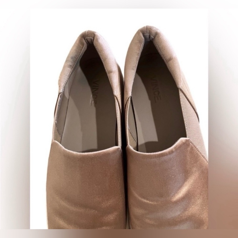 Vince Champagne Satin Warren 90s Y2K
Slip-On Loafers - Picture 8 of 10